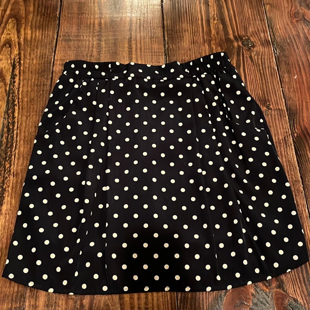 NWOT medium black and tan mini skirt